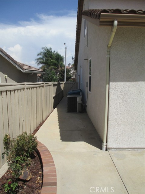 41201 Crooked Stick Drive, Temecula CA: https://media.crmls.org/medias/4c59514c-5168-41d1-90eb-dec6a1d7c0b2.jpg