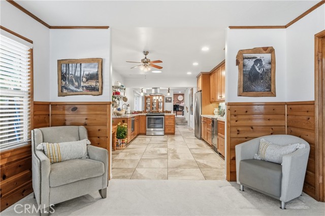 Detail Gallery Image 11 of 59 For 195 Knoll, Big Bear Lake,  CA 92315 - 5 Beds | 4 Baths