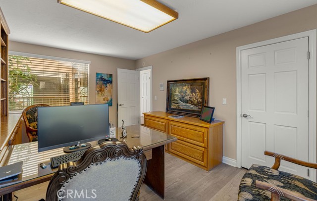 Detail Gallery Image 14 of 74 For 22373 Boating, Canyon Lake,  CA 92587 - 5 Beds | 3 Baths