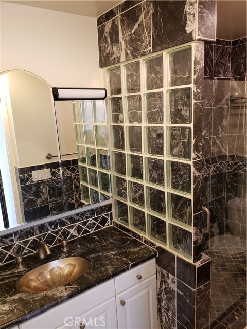 625 Esplanade, Redondo Beach CA: https://media.crmls.org/medias/4c5a6bad-aae3-4b25-9b95-6f7c80775084.jpg