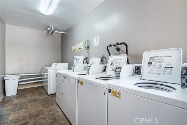 Detail Gallery Image 15 of 18 For 17931 Devonshire St #28,  Northridge,  CA 91325 - 1 Beds | 1 Baths