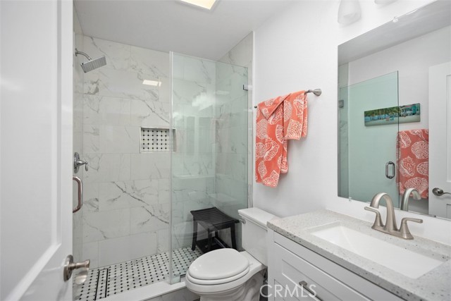 64 Avenida Cristal, San Clemente CA: https://media.crmls.org/medias/4c5d59ae-b270-4f57-a5c5-a128f095612c.jpg