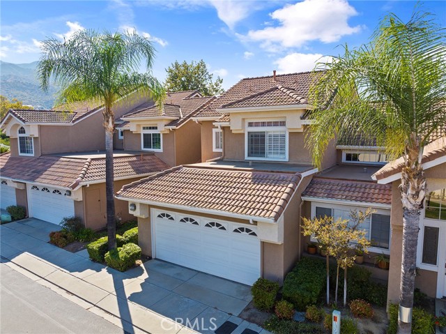 Detail Gallery Image 1 of 44 For 1580 Elegante Ct, Corona,  CA 92882 - 2 Beds | 2/1 Baths