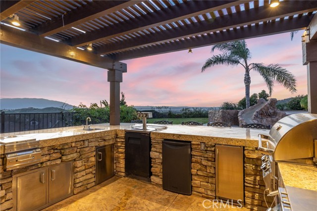 Detail Gallery Image 43 of 62 For 290 Cross Rail, Norco,  CA 92860 - 5 Beds | 4/1 Baths