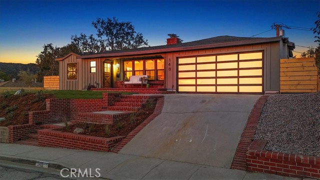 Detail Gallery Image 1 of 42 For 140 Sequoia Dr, Pasadena,  CA 91105 - 2 Beds | 1 Baths