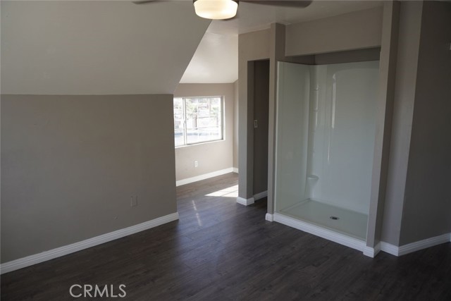 Detail Gallery Image 9 of 20 For 2404 E California, Bakersfield,  CA 93307 - 3 Beds | 2 Baths