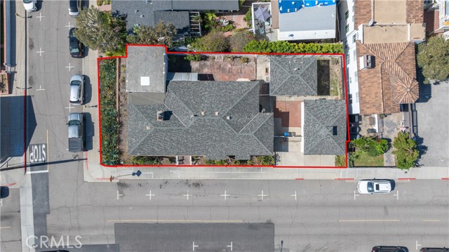 Detail Gallery Image 35 of 46 For 2125 Manhattan, Hermosa Beach,  CA 90254 - 4 Beds | 3 Baths