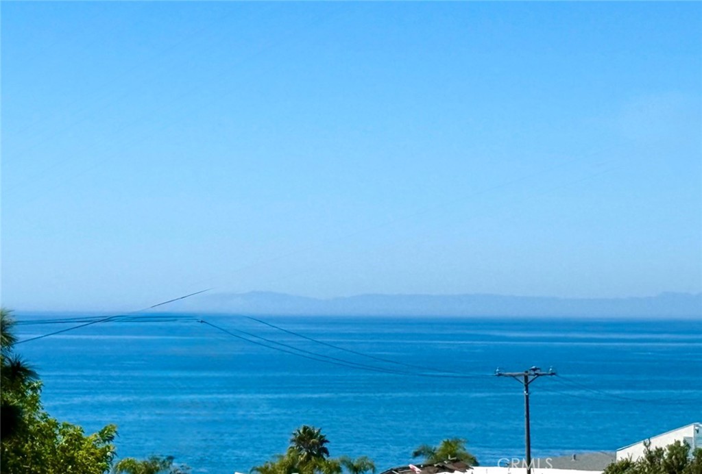 https://media.crmls.org/medias/4c5f0536-eb6a-4632-831d-bf9134a4ada7.jpg?preset=X-Large