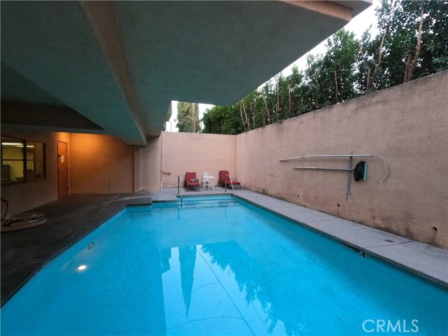 Detail Gallery Image 22 of 25 For 5060 Kester Ave #104,  Sherman Oaks,  CA 91403 - 2 Beds | 2 Baths