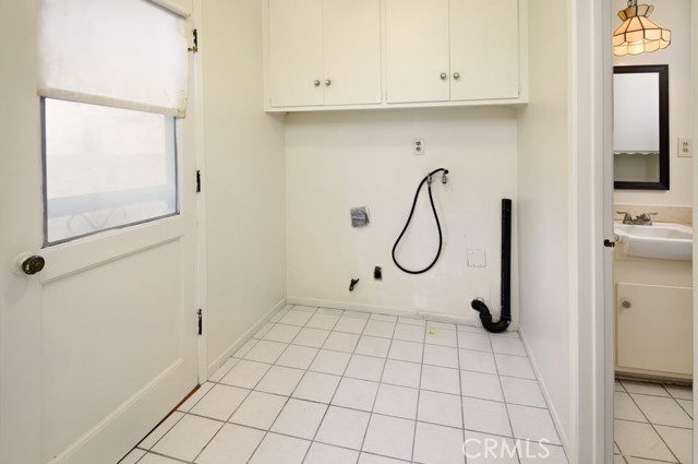 Detail Gallery Image 7 of 46 For 18012 S Avery Pl, Gardena,  CA 90248 - 3 Beds | 2 Baths