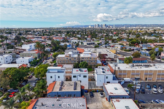 Detail Gallery Image 60 of 75 For 5209 W 20th, Los Angeles,  CA 90016 - – Beds | – Baths