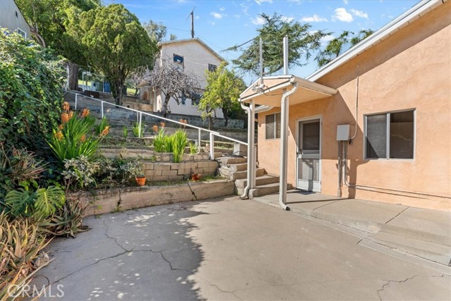 Detail Gallery Image 27 of 36 For 3883 Filion St, Los Angeles,  CA 90065 - 2 Beds | 1 Baths