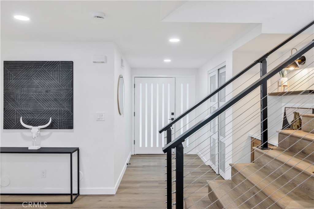 MLS #OC25260126 image #8