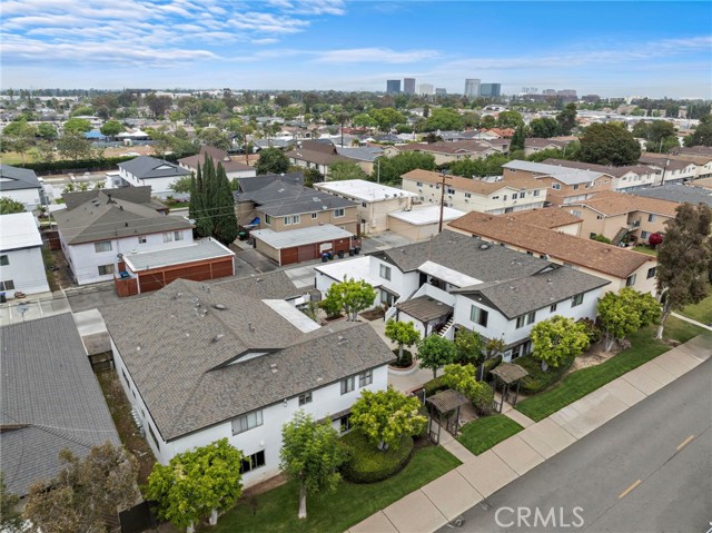 Detail Gallery Image 8 of 10 For 1010 Valencia St, Costa Mesa,  CA 92626 - – Beds | – Baths