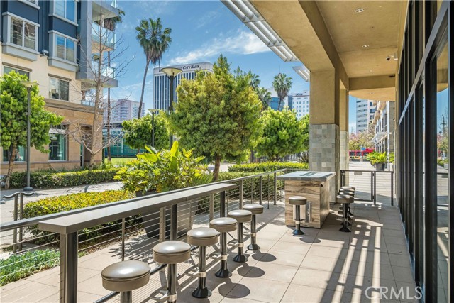 133 The Promenade N, Long Beach CA: https://media.crmls.org/medias/4c624383-ea81-498c-b11e-881f52130f10.jpg