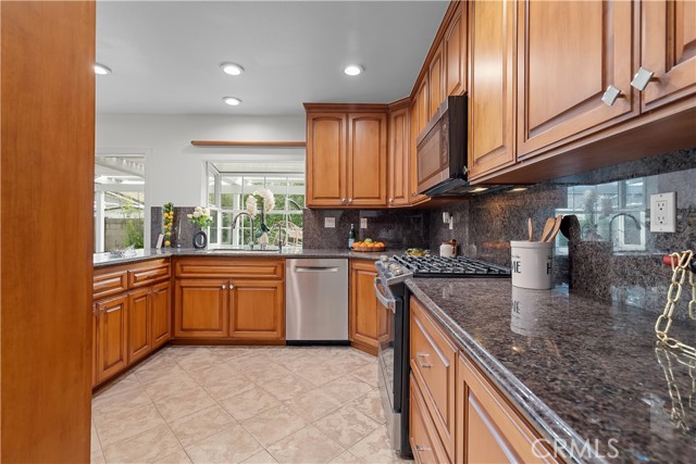 Detail Gallery Image 27 of 53 For 9808 Sturgeon, Fountain Valley,  CA 92708 - 4 Beds | 2 Baths