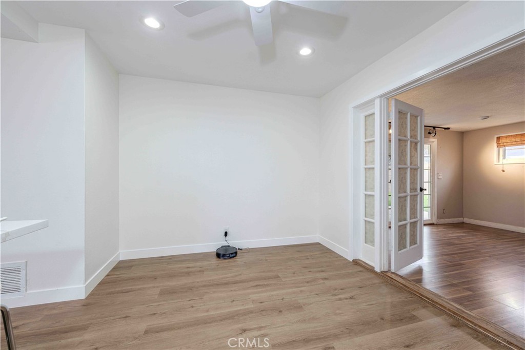 MLS #OC25280398 image #4