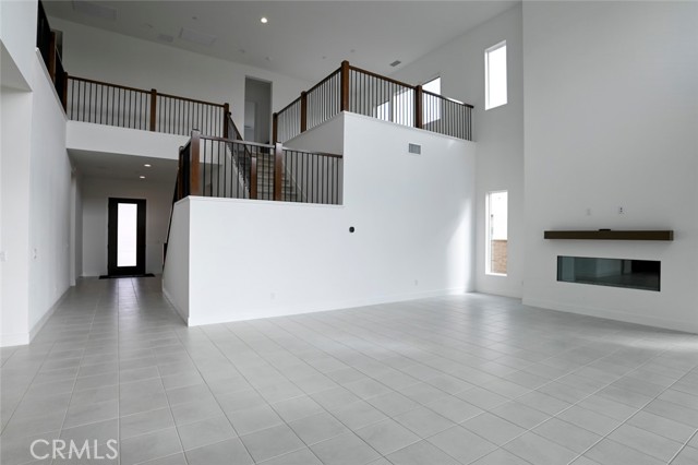 Detail Gallery Image 8 of 65 For 20552 Edgewood Ct, Chatsworth,  CA 91311 - 5 Beds | 5/1 Baths