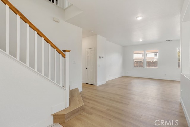 Detail Gallery Image 6 of 56 For 19068 Clover, Riverside,  CA 92508 - 4 Beds | 2/1 Baths