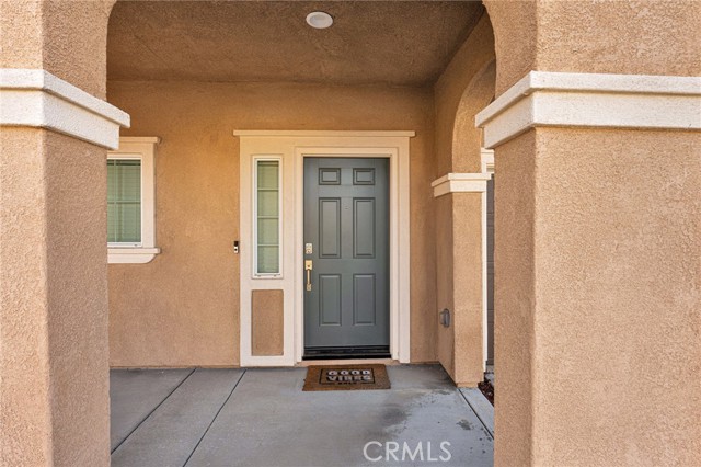 Detail Gallery Image 4 of 42 For 35153 Webb Pl, Beaumont,  CA 92223 - 3 Beds | 2/1 Baths