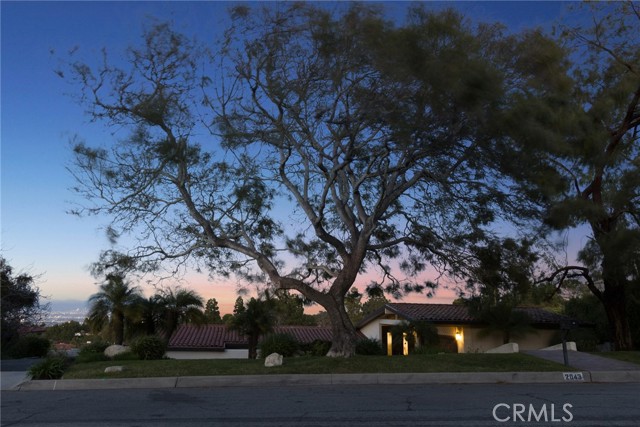 2043 Via Visalia, Palos Verdes Estates, California 90274, 4 Bedrooms Bedrooms, ,2 BathroomsBathrooms,Residential,Sold,Via Visalia,SB23007583