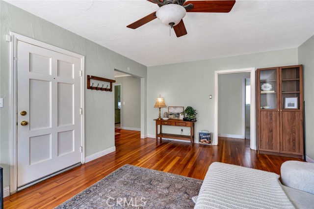 Detail Gallery Image 6 of 34 For 641 E 19th St, Merced,  CA 95340 - 2 Beds | 1 Baths