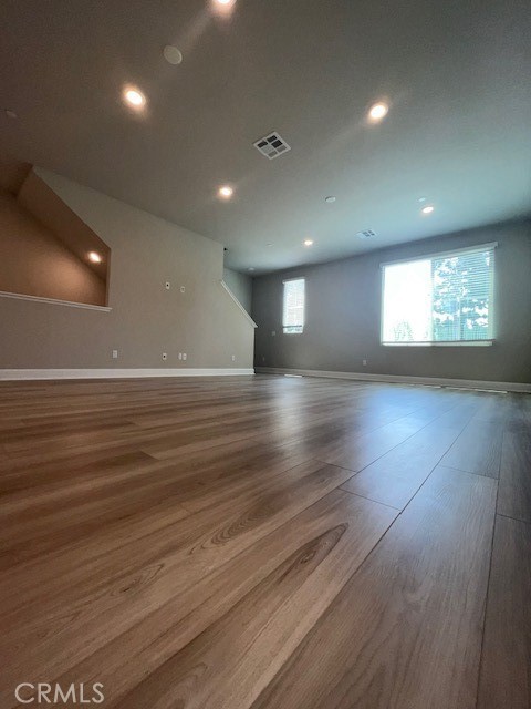 7256 Highwater Dr, Huntington Beach CA: https://media.crmls.org/medias/4c6546b6-63cf-45b8-9612-c2cec6798d71.jpg
