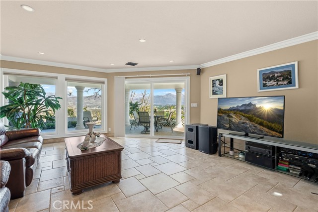Detail Gallery Image 13 of 75 For 1603 Calle Cristina, San Dimas,  CA 91773 - 5 Beds | 5/1 Baths