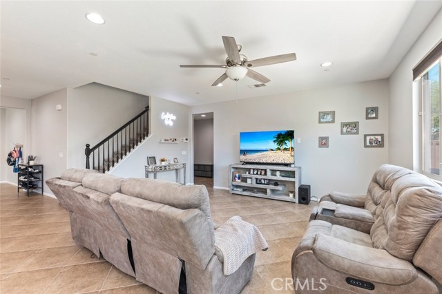 Detail Gallery Image 10 of 35 For 29364 Bouris Dr, Menifee,  CA 92584 - 5 Beds | 3 Baths