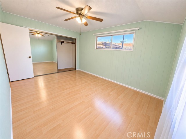 10883 Vinedale photo 14