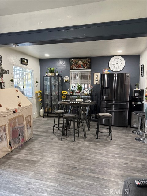 Detail Gallery Image 3 of 14 For 800 W 97th, Los Angeles,  CA 90044 - 3 Beds | 1 Baths