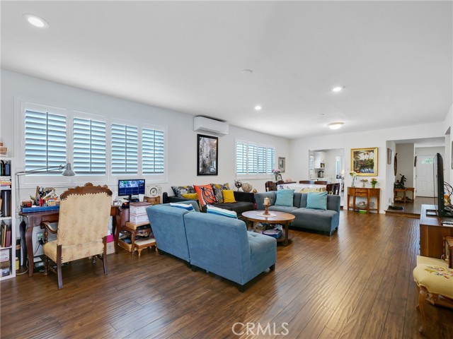 401 E Cherry Avenue, Monrovia CA: https://media.crmls.org/medias/4c694d32-ddeb-41da-8ba1-de9e982379fb.jpg