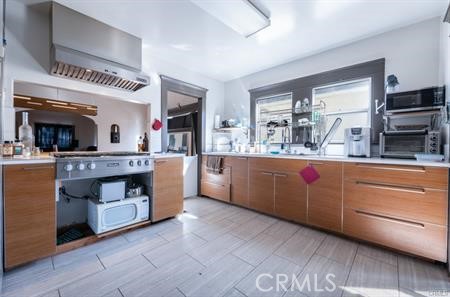 3025 Edgehill Drive, Los Angeles CA: https://media.crmls.org/medias/4c696a85-7718-4f31-a963-8abac30d3cf9.jpg