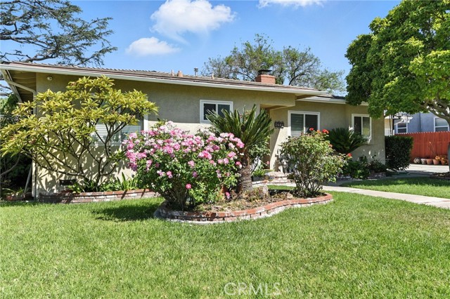 8507 Davista Drive, Whittier CA: https://media.crmls.org/medias/4c6a4c03-651b-4e46-87b0-e92ad6d34097.jpg