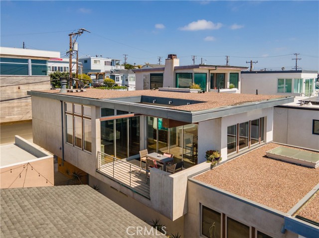 1211 Bayview Drive, Manhattan Beach, California 90266, 4 Bedrooms Bedrooms, ,4 BathroomsBathrooms,Residential,Sold,Bayview,SB21169008
