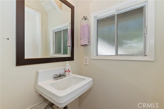 Detail Gallery Image 17 of 23 For 22934 Waters Dr, Crestline,  CA 92325 - 1 Beds | 1/1 Baths