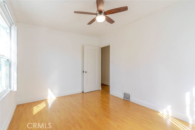 Detail Gallery Image 24 of 32 For 1716 3/4 Winona Bld, Los Angeles,  CA 90027 - 2 Beds | 2 Baths
