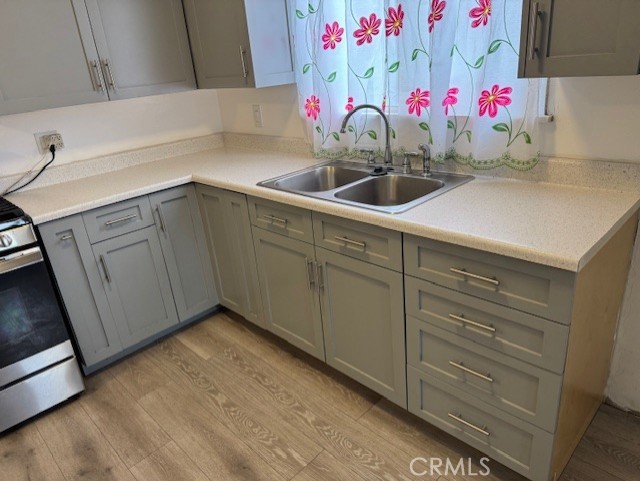 Detail Gallery Image 3 of 8 For 20701 Schoolcraft, Winnetka,  CA 91306 - 3 Beds | 2 Baths