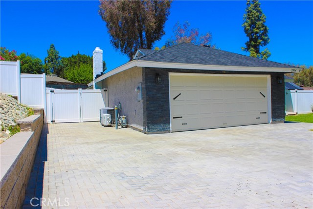 2314 Mcneil Circle, Corona CA: https://media.crmls.org/medias/4c6b9788-a7cd-4339-a941-35c97fabca06.jpg