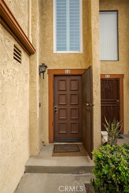 555 S Azusa AVE Unit: 52