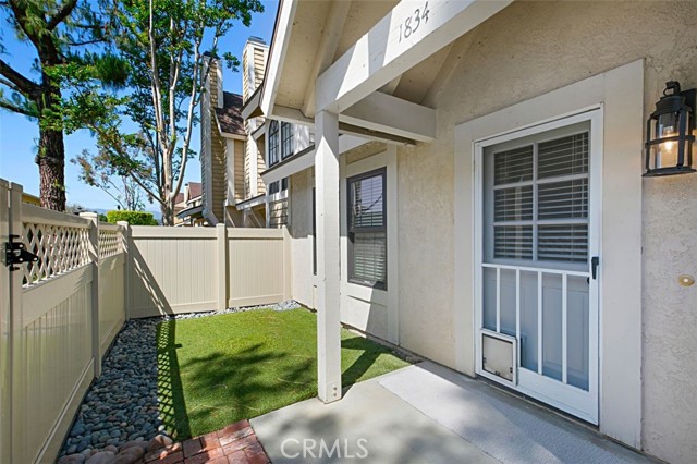 Detail Gallery Image 5 of 34 For 1834 E Covina Bld, Covina,  CA 91724 - 2 Beds | 2 Baths