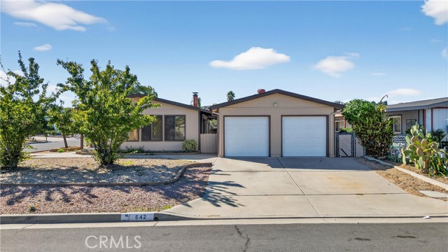 Detail Gallery Image 2 of 41 For 642 Roadrunner Way, Perris,  CA 92570 - 2 Beds | 2 Baths