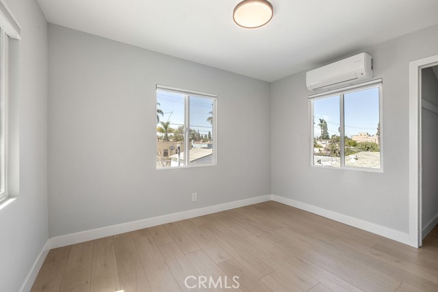 Detail Gallery Image 23 of 31 For 800 W 101 St, Los Angeles,  CA 90044 - 4 Beds | 2/1 Baths