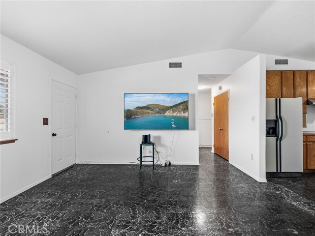 Detail Gallery Image 10 of 33 For 18449 Hackberry, Hesperia,  CA 92345 - 3 Beds | 2 Baths