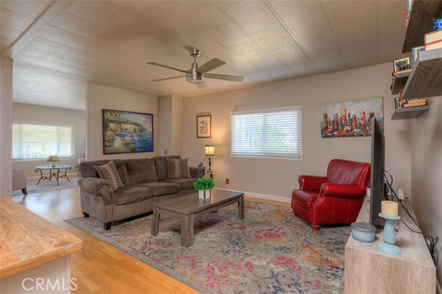 1675 Manzanita Avenue, Chico CA: https://media.crmls.org/medias/4c6f6636-d3dc-4cb9-9bce-88363eff4c8b.jpg