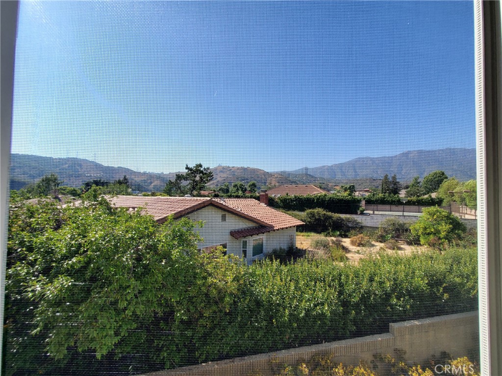 https://media.crmls.org/medias/4c6fa719-01c8-4da2-9182-d5cced838f5b.jpg?preset=X-Large