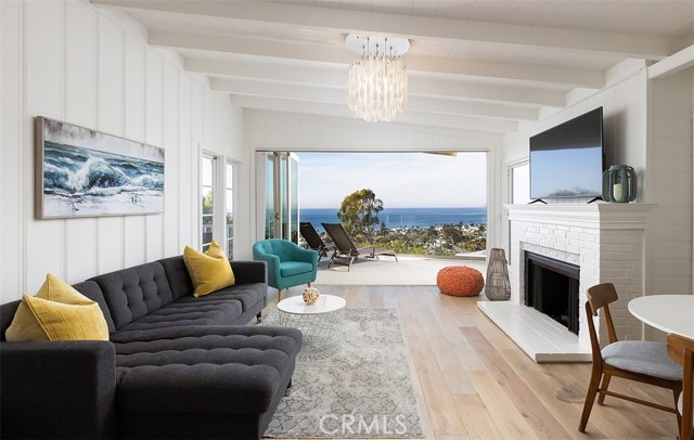 Detail Gallery Image 2 of 31 For 917 Rembrandt Dr, Laguna Beach,  CA 92651 - 3 Beds | 2 Baths