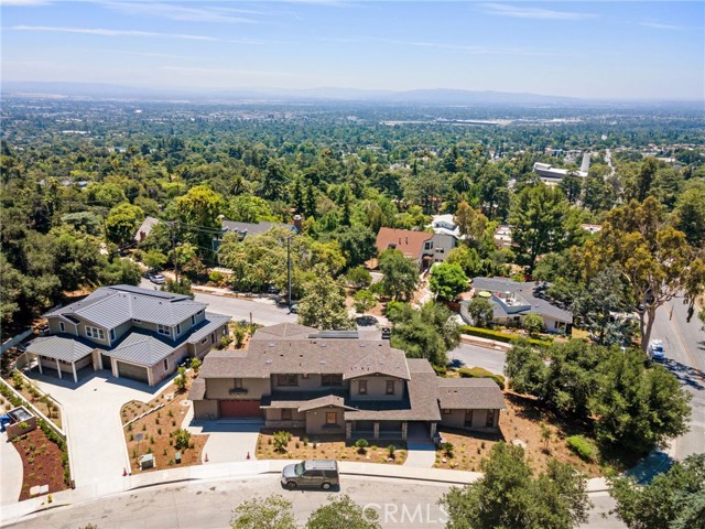 600 Baldwin Court, Sierra Madre CA: https://media.crmls.org/medias/4c709e9b-8ab7-46da-aa79-568784fc1967.jpg