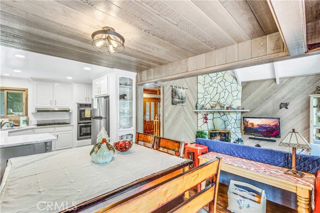 27945 Lakes Edge, Lake Arrowhead, CA 92352