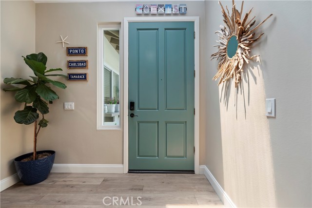 4807 Argosy Lane, Carlsbad CA: https://media.crmls.org/medias/4c71ee4f-9620-4434-ad38-070bdfc9a088.jpg